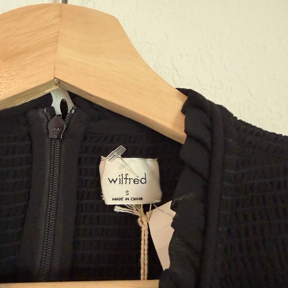 Aritzia Wilfred Black Tempest Smocked Chiffon Blouse Women's Size Large NWT - Picture 5 of 8